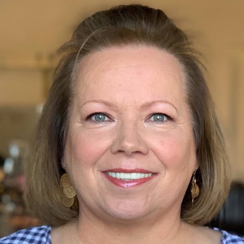 Meet your Posher, Julie
